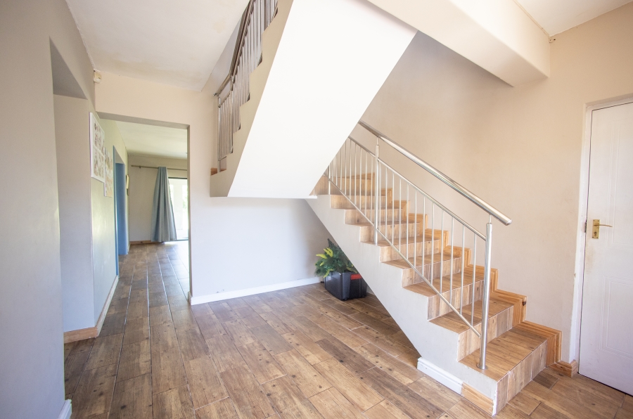 6 Bedroom Property for Sale in Beacon Bay Eastern Cape